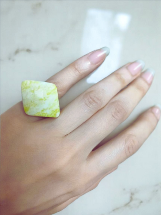 Lemon Gum - Diamond Shape - Agate Ring